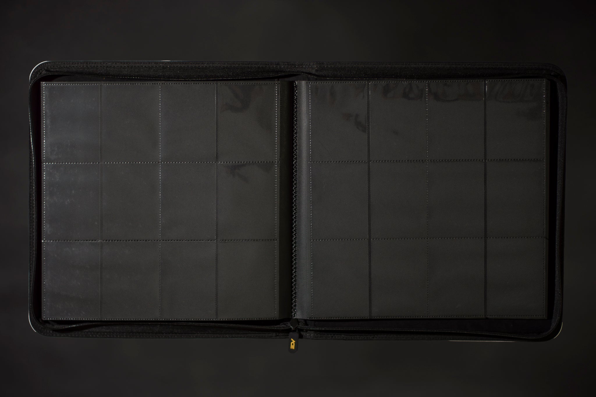 12 Pocket Zip Trading Card Binder