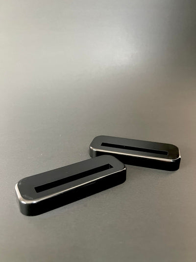 35PT Black Stands